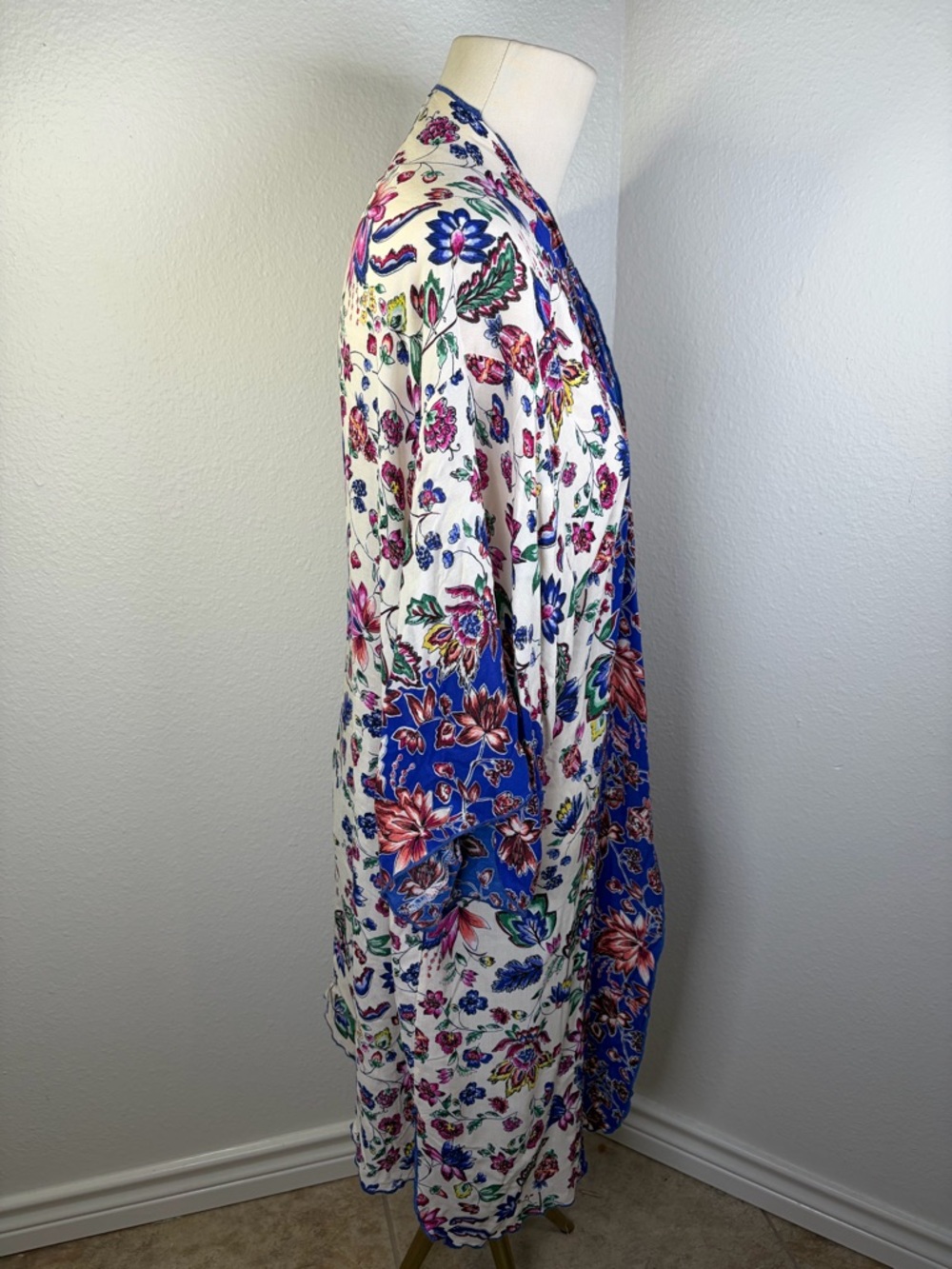 Democracy Floral Rayon Kimono Duster - Size L/XL - Picture 7 of 10